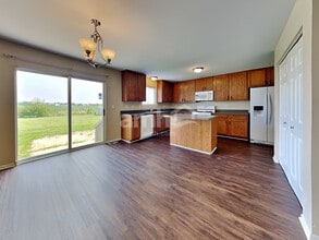 1306 River Haven Trail in Joliet, IL - Foto de edificio - Building Photo