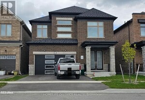 2097 Chris Mason St in Oshawa, ON - Building Photo