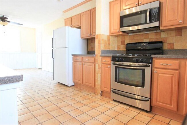 99 Electric Ave, Unit 1 in Somerville, MA - Building Photo - Building Photo