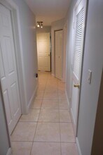 12724 Shoreline Dr in Wellington, FL - Building Photo - Building Photo