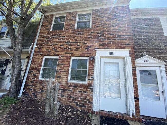 property at 611 Anvil Rd