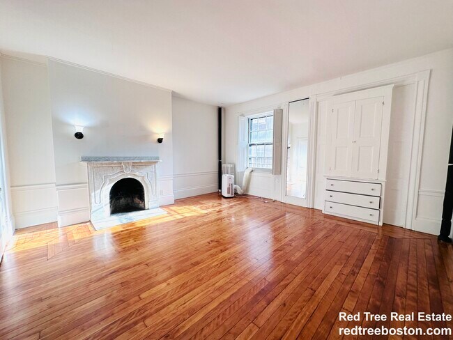 property at 2 Joy St