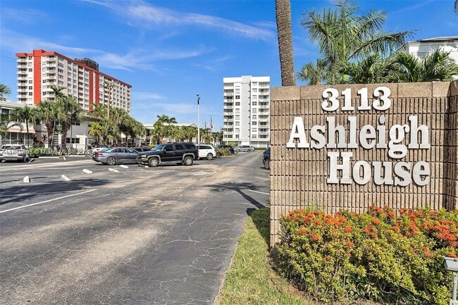 property at 3113 S Ocean Dr