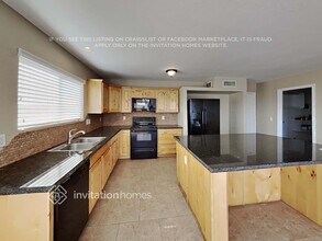 1826 E St Charles Ave in Phoenix, AZ - Building Photo - Building Photo