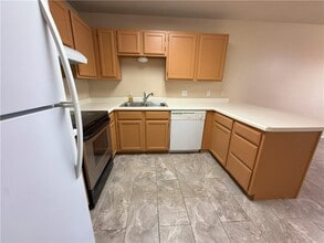 2224 W Roselawn St in Rogers, AR - Building Photo - Building Photo