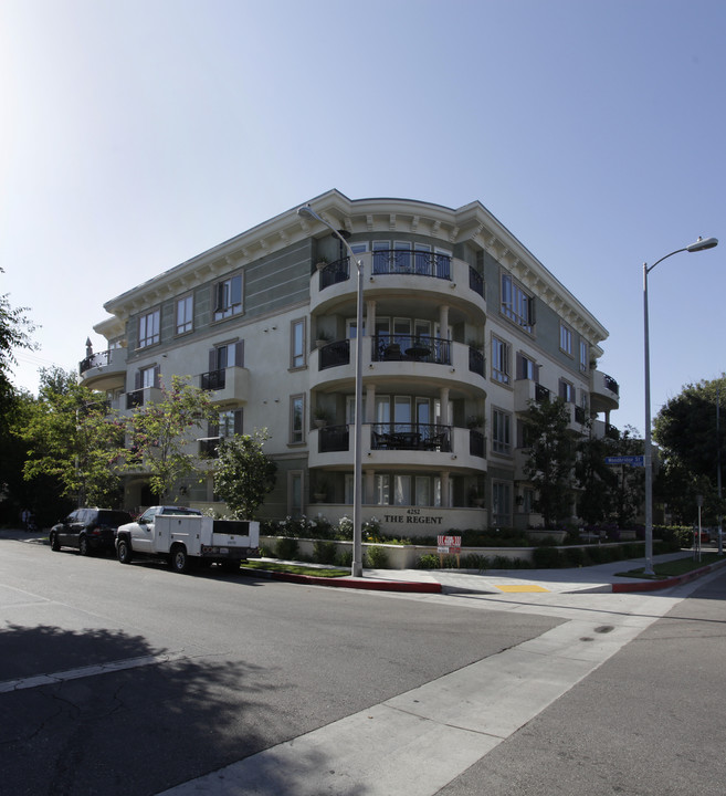 The Regent in Studio City, CA - Building Photo