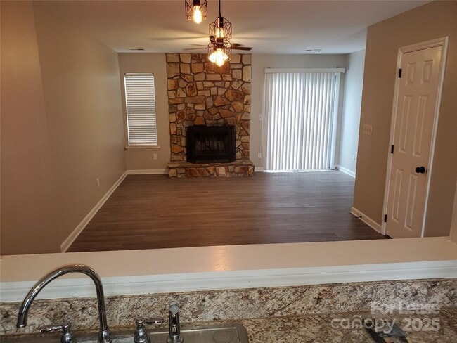 8236 Golf Ridge Dr in Charlotte, NC - Building Photo - Building Photo