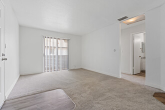 Marigold Lane Apartments in Sacramento, CA - Building Photo - Interior Photo