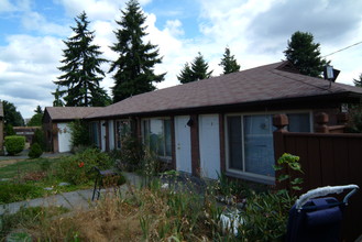 2106 NE 85th St in Seattle, WA - Building Photo - Building Photo