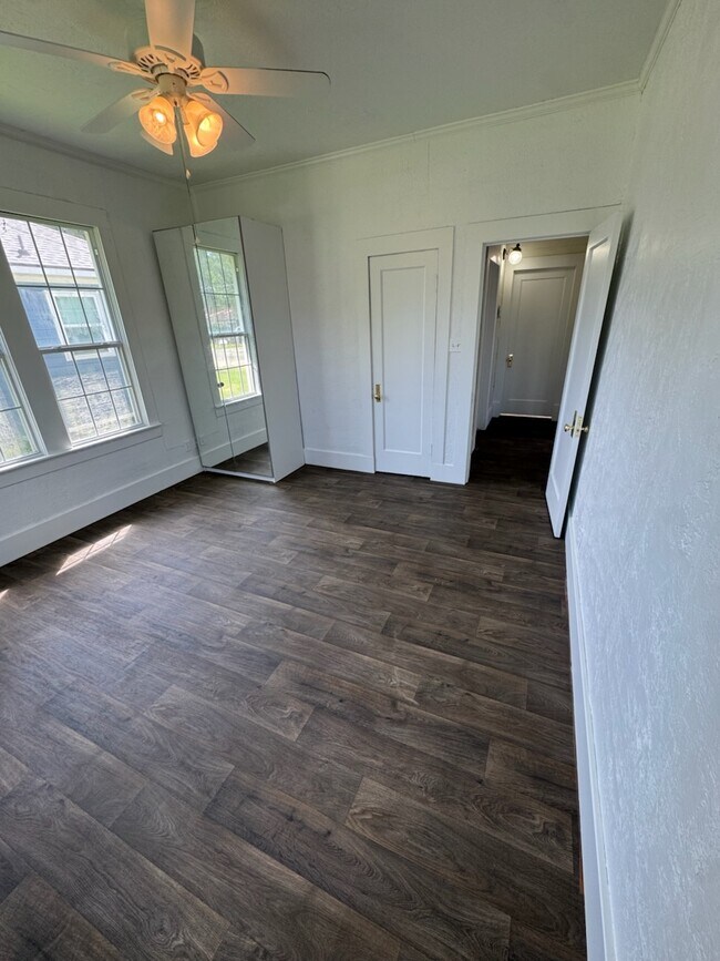 6665 Washington St in Groves, TX - Building Photo - Building Photo