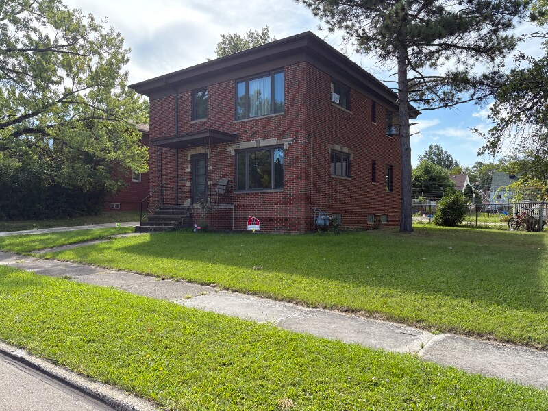 5231 Daleside Dr in Parma, OH - Building Photo