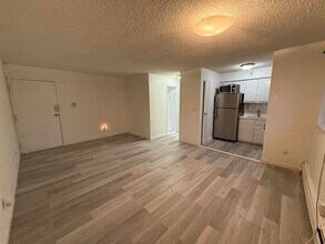 17-19 68th St, Unit 12A in Guttenberg, NJ - Building Photo - Building Photo