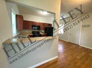 1011 Elm St in Terre Haute, IN - Building Photo - Building Photo