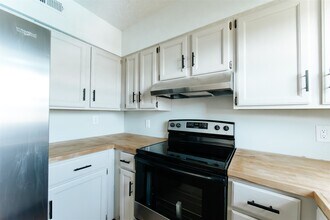 1404 Condo Dr in Rolla, MO - Building Photo - Building Photo