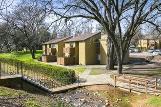 Woodridge East Apartments in Placerville, CA - Building Photo - Building Photo