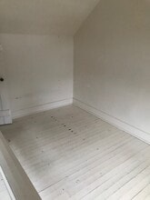 432 E 2nd St, Unit 1 in Delphos, OH - Foto de edificio - Building Photo