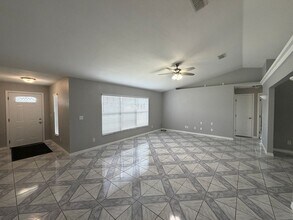 7750 SE 150 Ave in Morriston, FL - Building Photo - Building Photo