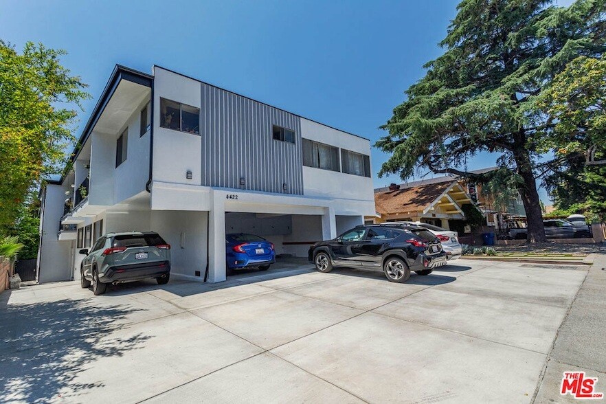 4422 Melbourne Ave in Los Angeles, CA - Foto de edificio