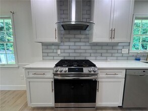 921 James Ct NW in Marietta, GA - Building Photo - Building Photo