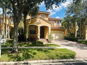 5245 Sancerre Cir in Greenacres, FL - Building Photo - Building Photo