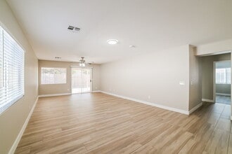 11547 E Camino St in Mesa, AZ - Foto de edificio - Building Photo