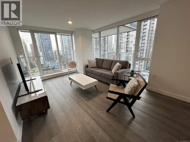 property at 1111-1111 Richards St