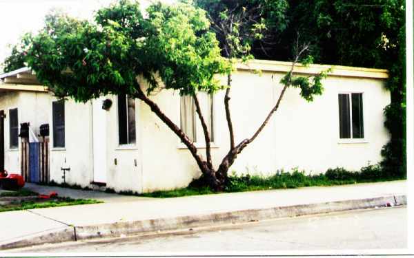 11816 163rd St in Norwalk, CA - Foto de edificio - Building Photo