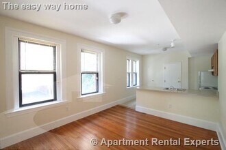 881 Massachusetts Ave in Cambridge, MA - Building Photo - Building Photo