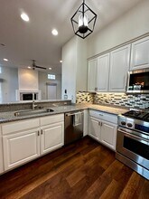 516 Stoneridge Dr in San Luis Obispo, CA - Foto de edificio - Building Photo