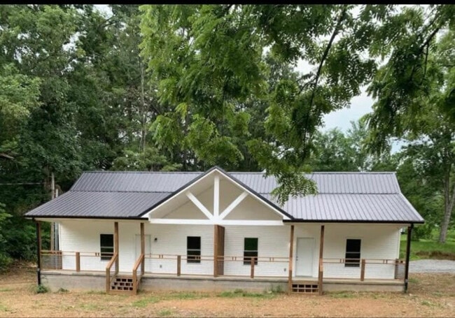 property at 21 Walnut Grv Ave