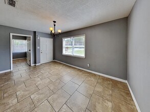 1613 Warren Ave in Lakeland, FL - Foto de edificio - Building Photo