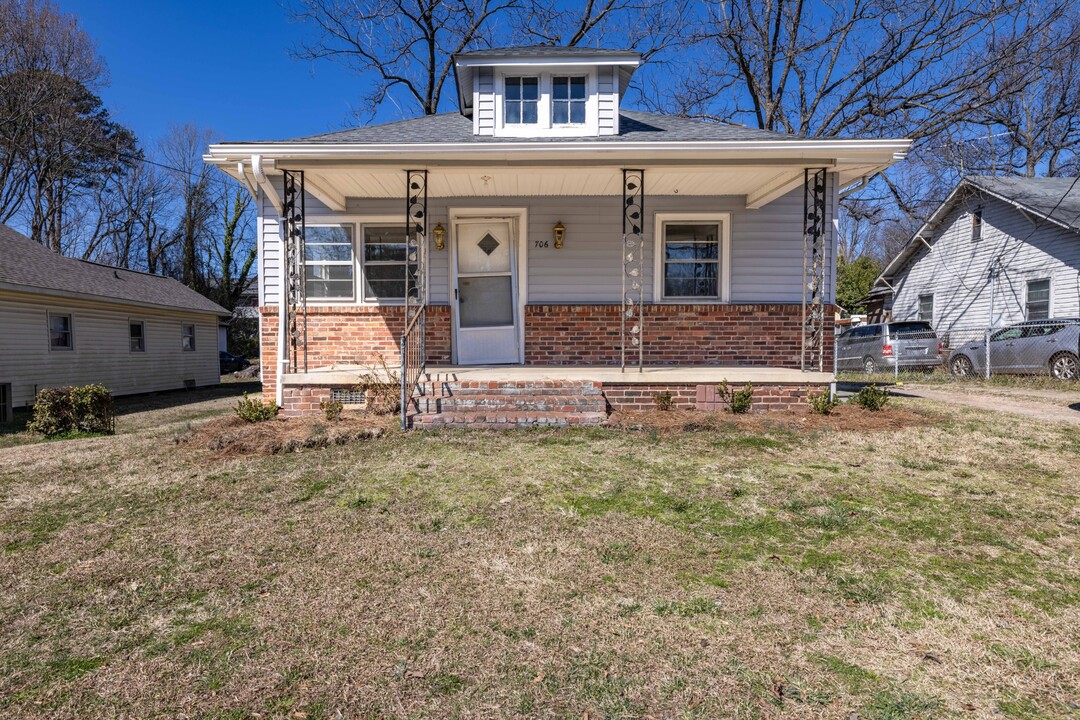 706 Leonard Ave in Kannapolis, NC - Building Photo