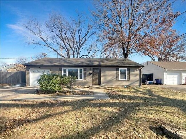 property at 6705 N Charlotte St