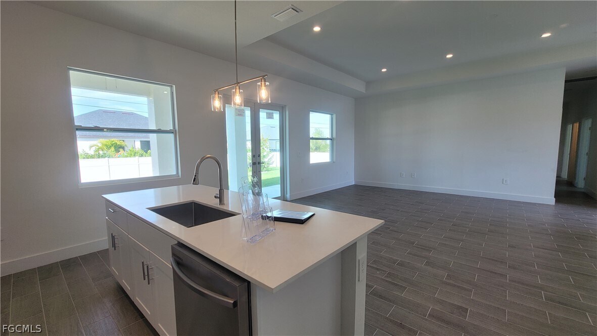 412 SW 28th Ave in Cape Coral, FL - Building Photo