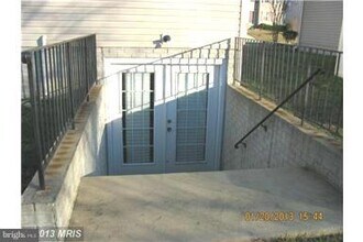 20935 Freedom Run Dr in Lexington Park, MD - Foto de edificio - Building Photo