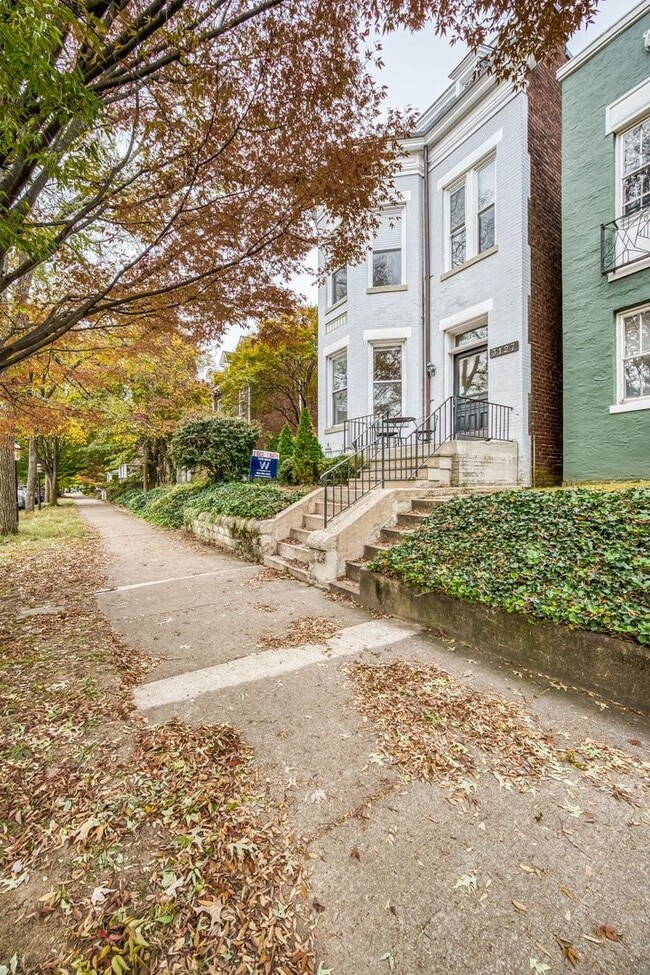 3127 W Franklin St in Richmond, VA - Building Photo - Building Photo
