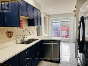 15 Lord Simcoe Dr in Brampton, ON - Building Photo - Building Photo