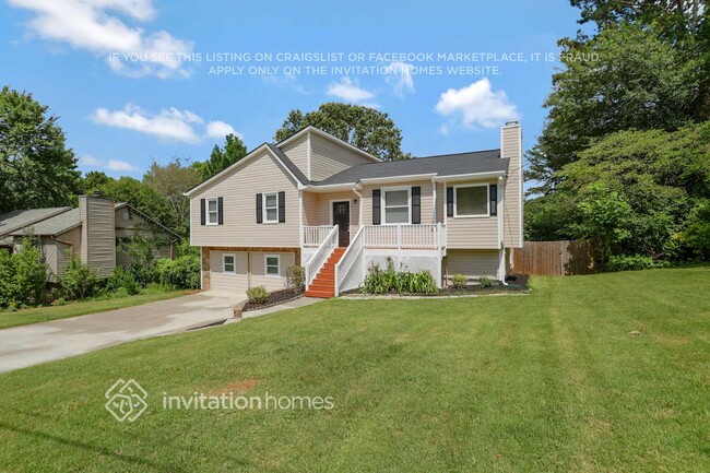 property at 4030 Leicester Dr NE