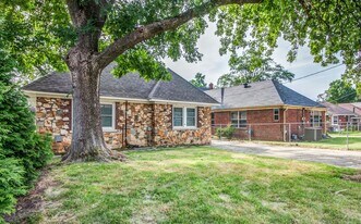 894 N Idlewild St in Memphis, TN - Building Photo