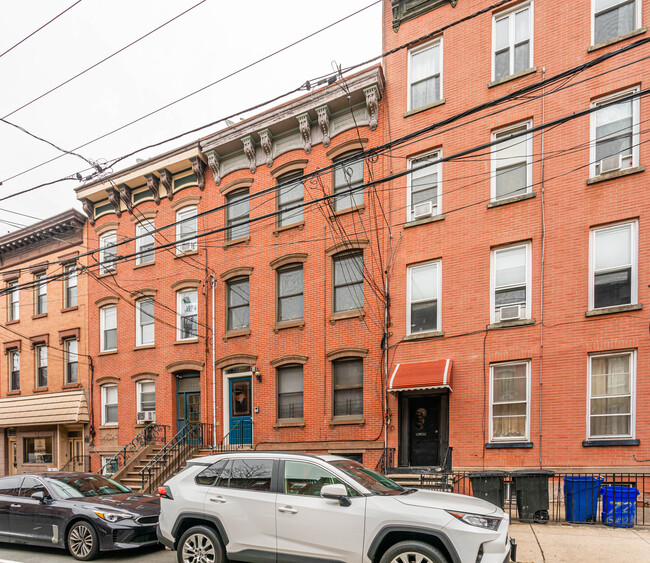 727 Garden St in Hoboken, NJ - Foto de edificio - Building Photo