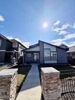 20871 SE Caldera Dr in Bend, OR - Building Photo