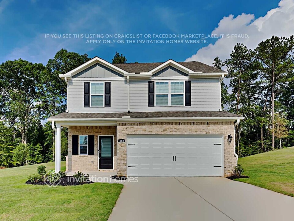 442 Samara Ct in Fairburn, GA - Building Photo