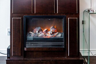 386 Yonge St in Toronto, ON - Building Photo - Building Photo