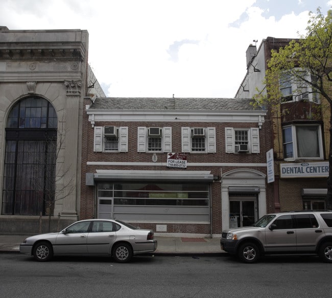 1010 Gates Ave in Brooklyn, NY - Building Photo - Building Photo