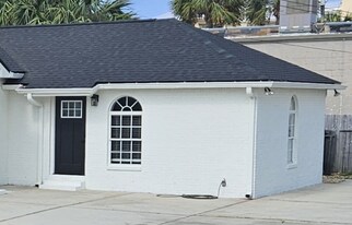 16817 Lisbon Ave in Panama City Beach, FL - Building Photo