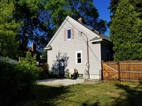 3285 N Cramer St, Unit 3285 N. Cramer St. in Milwaukee, WI - Foto de edificio - Building Photo