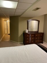 7167 St Charles Pl in Kalamazoo, MI - Foto de edificio - Building Photo