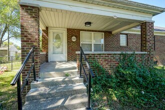 5159 E 16th St in Indianapolis, IN - Building Photo - Building Photo