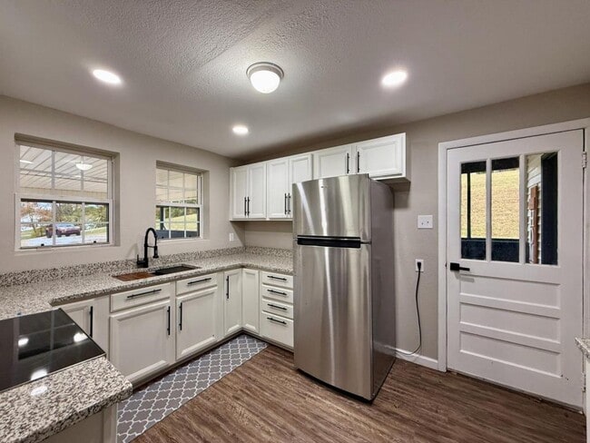 11025-11107 107 Cutoff in Greeneville, TN - Building Photo - Building Photo