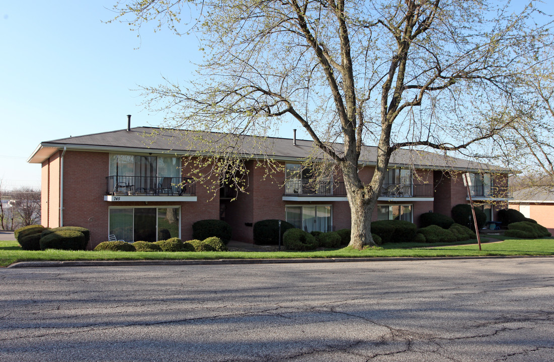 Sunset Blvd Apartments in Mansfield, OH - Building Photo